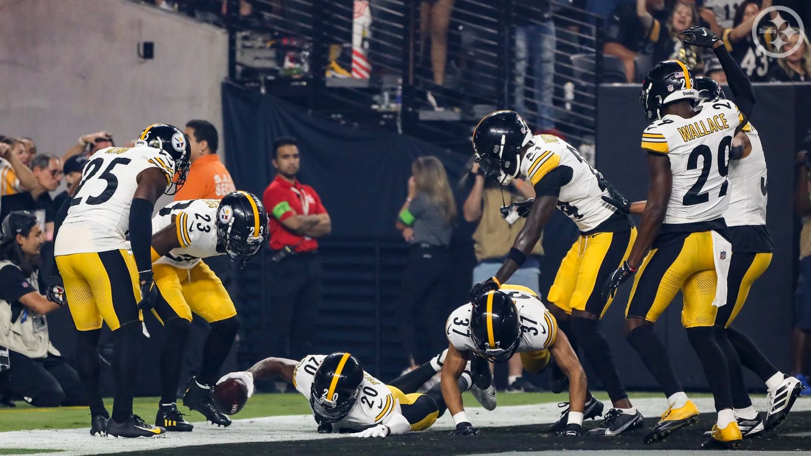 Mike Tomlin Expresses Sincere Disappointment In Steelers Defense After ...